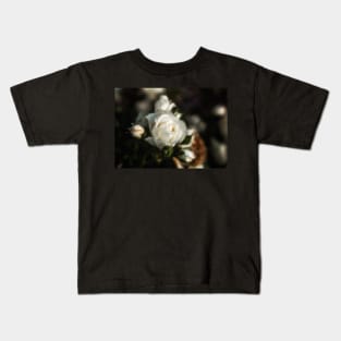 White Flower on a Dark Bokeh Background Kids T-Shirt